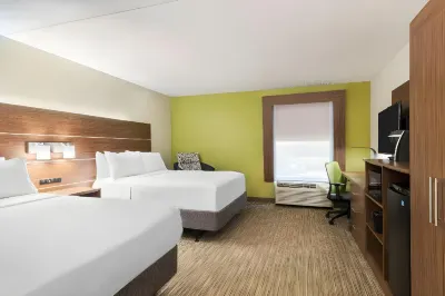 Holiday Inn Express & Suites Bentonville