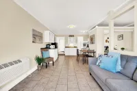 Sparrow Hotels in Lynn Haven