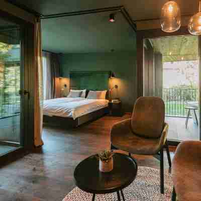 Floris Green Suites by Parc Hotel Florian Rooms