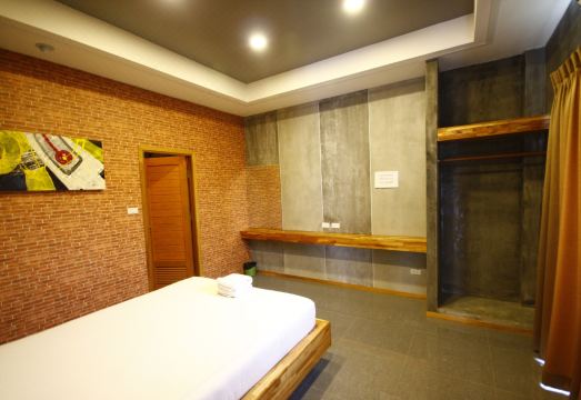 4. 수안마이타라 리..