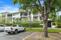 Cozy Cairns Stay - Near Airport, City & Esplanade