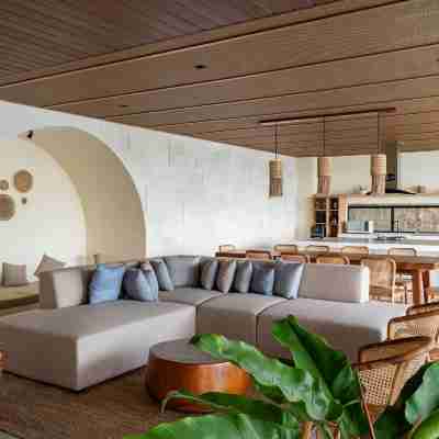 JadenHill CityView 8Br Villa Heated Pool+Movieroom Rooms