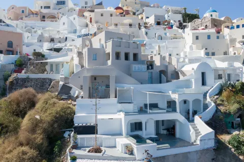 Virginia's Cave Villas