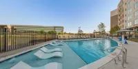 Homewood Suites by Hilton Grand Prairie at EpicCentral - Parkplatz