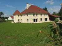 Le Relais des Deux Tours Hotels in Baume-les-Dames