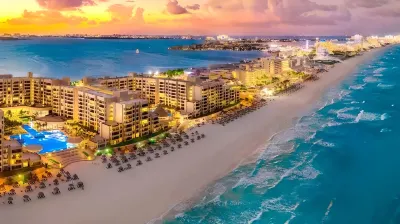 Yikal by Andiani Travel Hotels near Playa las Perlas