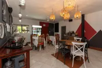 Woodpeckers Guest House - breakfast
