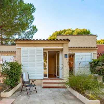 Pierre & Vacances Residence Cannes Mandelieu Các khách sạn ở Mandelieu La Napoule