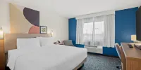 Spark by Hilton Moline Quad Cities - King Room With Bathtub-Mobility/Hearing Accessible