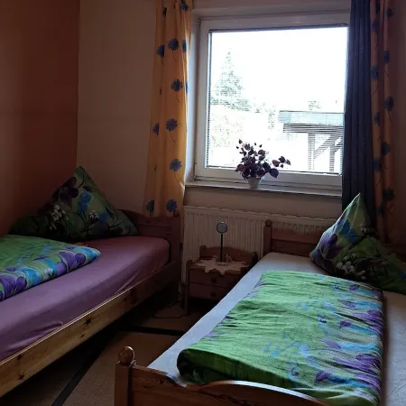 Vacation apartment for up to 8 people, 140 sqm, 2 WCs, directly on the L.Heide nature reserve