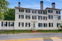Nickels-Sortwell House Hotels near North Of The Border
