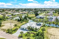 New Gorgeous Smart Home with Heated Pool on the Canal Hotels in Cape Coral