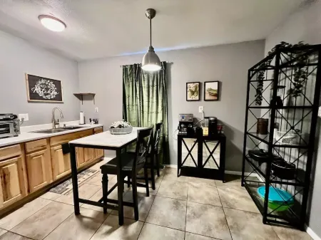 Premium Studio A w/private yard