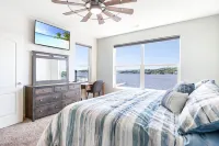 Zero Entry Pool and Elevated Views - Stunning Lakefront Oasis