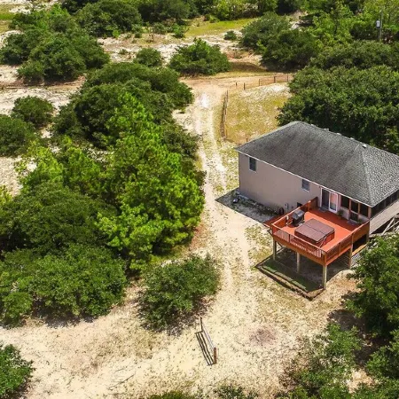 Immaculate Family-Friendly Canal Front Vacation Home in Outer Banks 4x4 Area