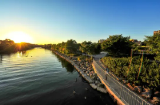 Holiday Inn Express & Suites MISSISSAUGA-TORONTO SOUTHWEST by IHG