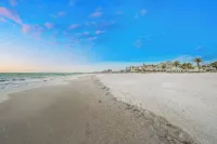 Luxury BEACHFRONT Beach House - Pool & Spa - Direct Gulf Access - Entire Home - Beach