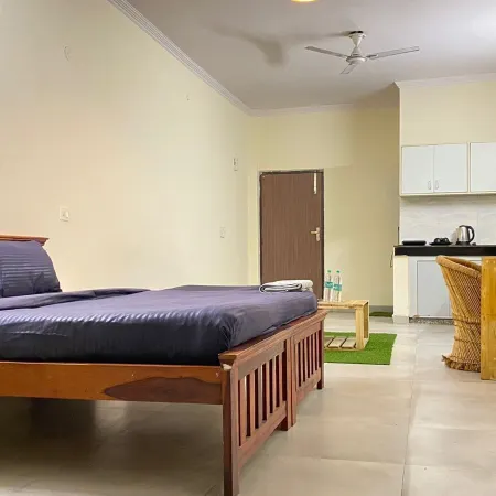 GoBravo Dev Palace & Studio Apartments