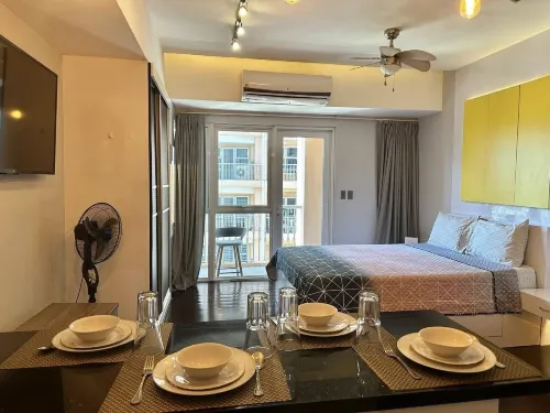 Venice Luxury Residences - balcony