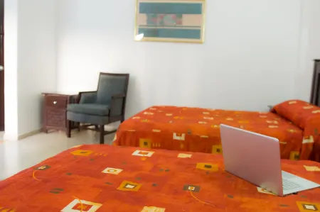 Hotel Zirahuen Отели в г. Ласаро-Карденас