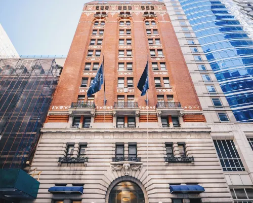 Club Quarters Hotel Times Square, New York Hotels near Manhattan