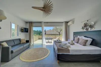 Clos Saint-Michel Resort & Spa Hotels in Eygaliers