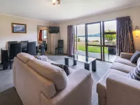 Lakeside Motel & Apartments Hotels in Te Anau