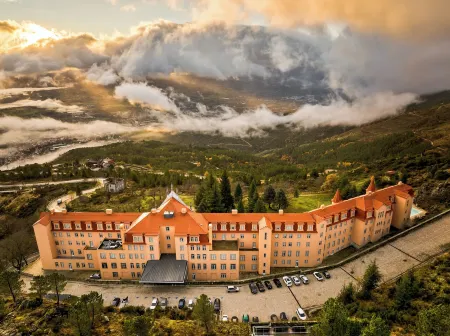 Pousada da Serra da Estrela – Historic Hotel Отели рядом с достопримечательностью «Covão do Boi»