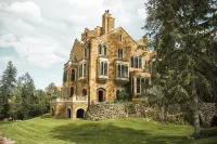 Glen Eyrie Castle & Conference Center A Ministry of the Navigators فنادق في Green Mountain Falls