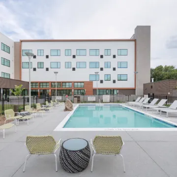 Element Dallas Richardson