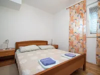 Apartments Longo Hotels in Supetar