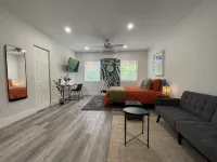 Casa Habana Studios Hotels near Scotch & Soda