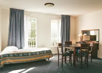 Terres de France - Appart Hotel La Roche-Posay Hôtels à : Tournon-Saint-Pierre