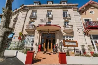 Logis Hotel Majestic Chatelaillon Plage - la Rochelle Hotels in Chatelaillon-Plage