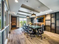 Upscale 1Br King Suite Close to Downtown w Fast Wifi Hotels in Montopolis