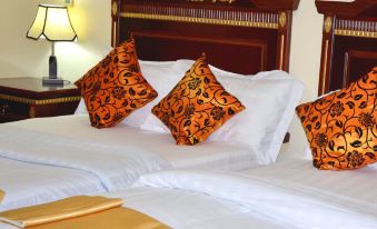 Executive Inn