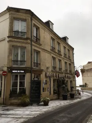Hôtel de La Banniere de France Hotels in Laon