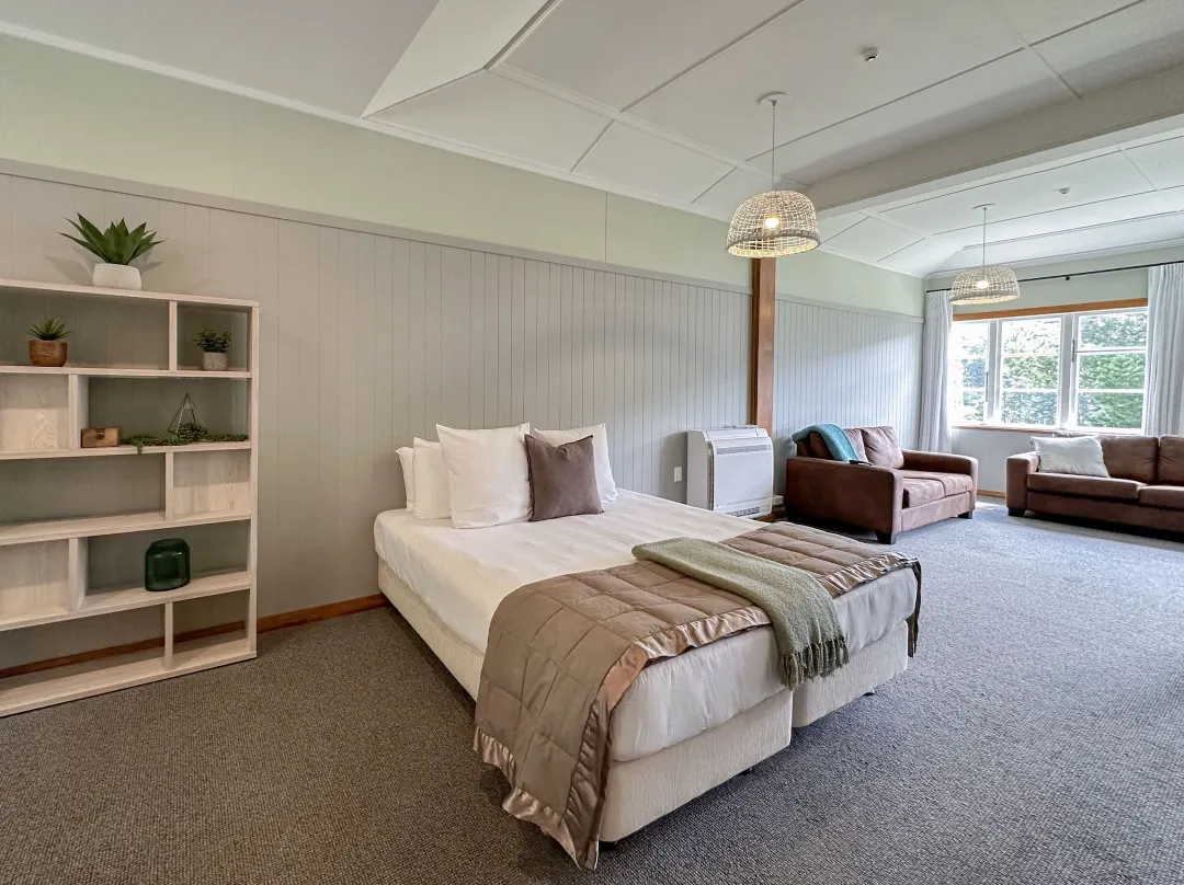 Silverstream Retreat - New Zealand