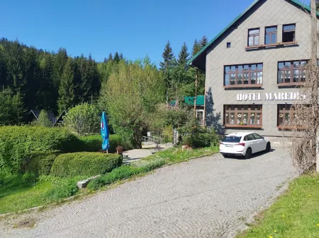 Hotel Maredis Отели в г. Tanvald