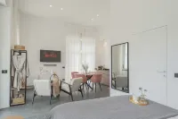 Piccola Como Lotus by Rent All Como Các khách sạn ở Carate Urio