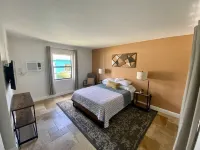 Bonsai - A Modern Motor Court Hotels in Merritt Island