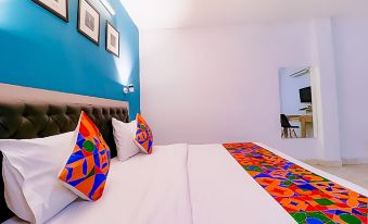 Roomshala 173 Hotel Royal Inn