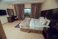 Noble House Hotel Hotels in Nhyiaeso
