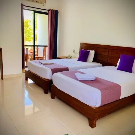 Eden Grand