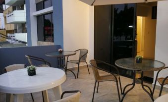 Park View Hostel&Suites