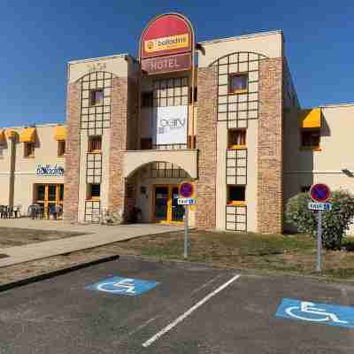 Hôtel initial by balladins Tours Sud Hotel Exterior