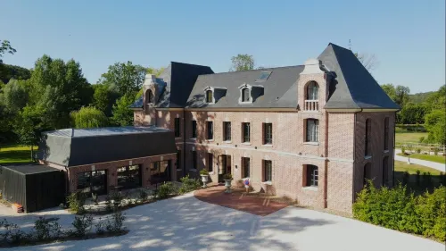 ลด์ ร์ จาร์ดิน ดี โจเซฟีน - เลอ มานัวร์