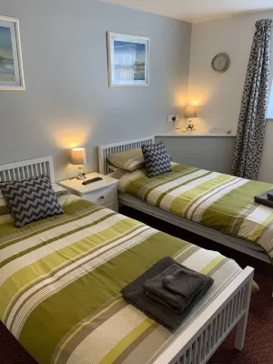BedrockLodge Buisness Centre HolidayLets فنادق في Emersons Green