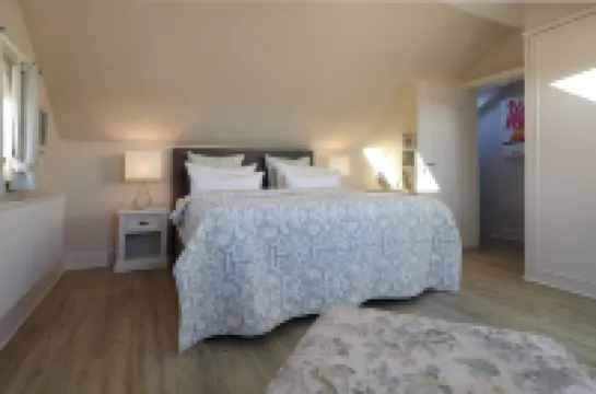 ควอนชั่น สตรันด์วิลล่า สตรันด์-ลอฟท์