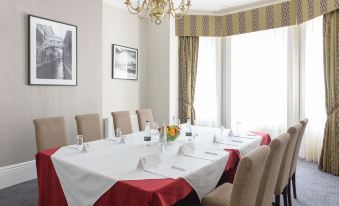 Connaught Lodge
